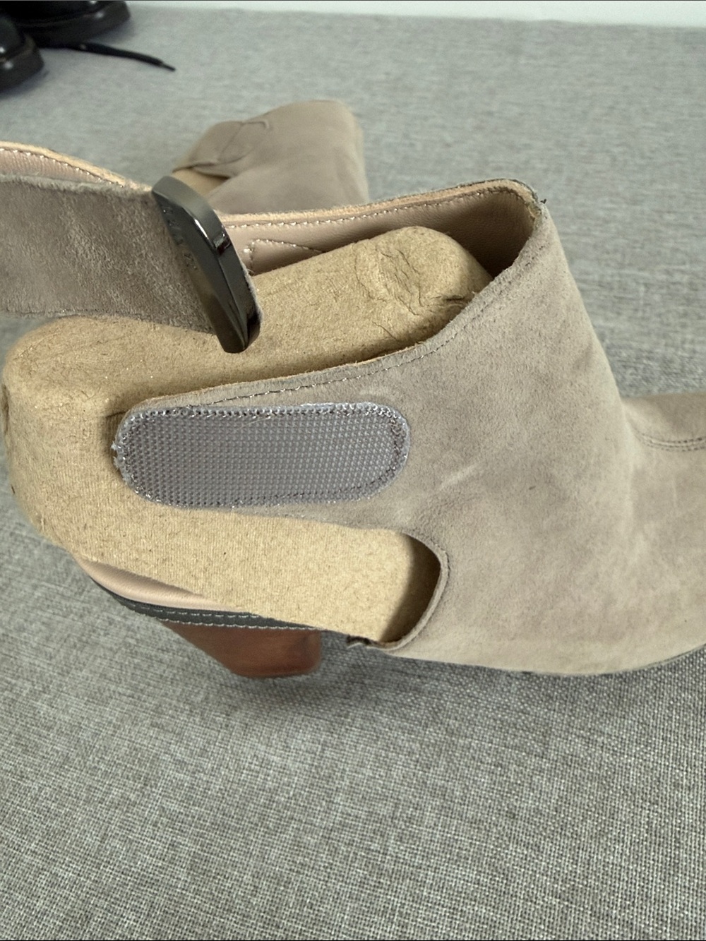 Jambu Colette Leather Platform Clog Booties Gray Taupe Wood Heel
NWOT - Picture 5 of 13